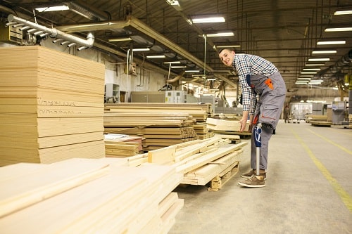 Disabled Worker MED Istock Momcilog